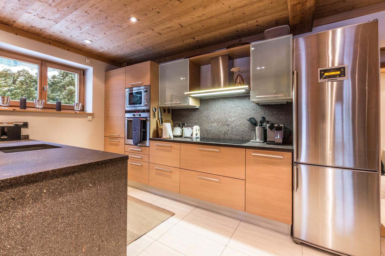 Apartment Au Bon Coin - Luxury Chamonix Hidden Haven, Mont Blanc View, Hot Tub And Garden Exterior foto